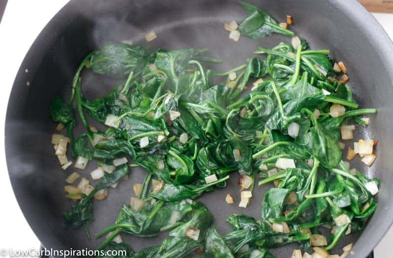Best Creamed Keto Spinach Recipe with Cauliflower 