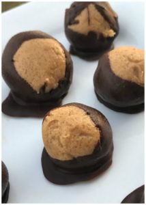 Low Carb Peanut Butter and Chocolate Balls Recipe