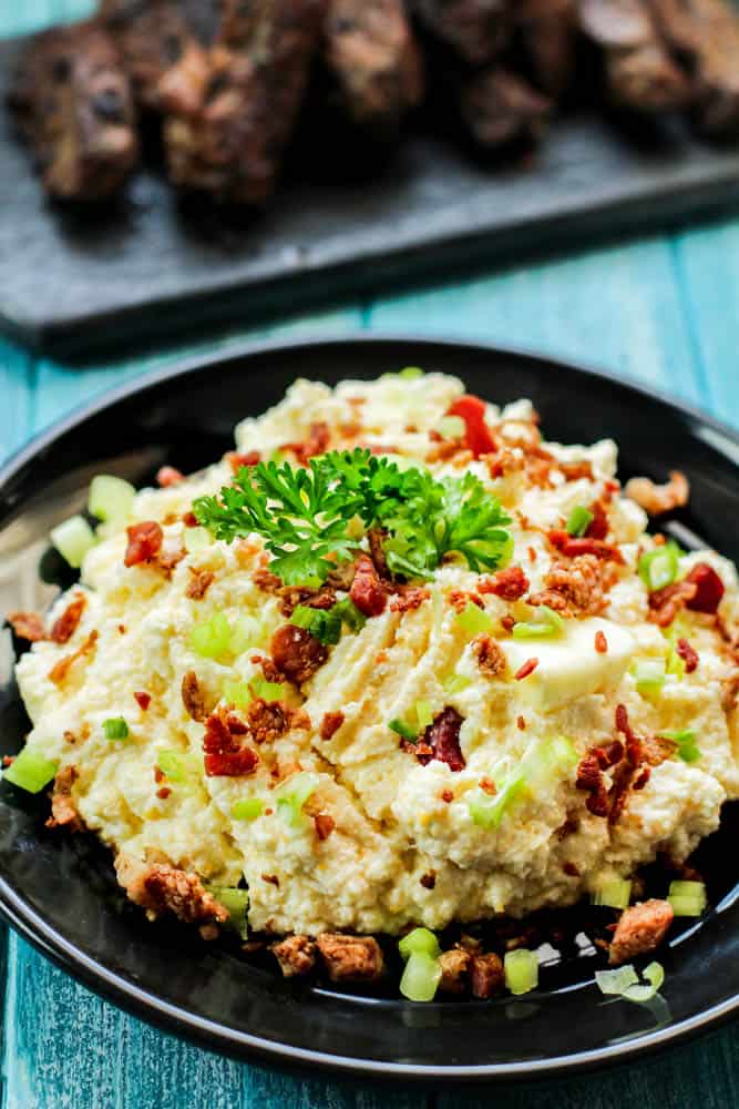 Who is looking for something a little different? Low Carb Loaded Cauliflower will be just the savory addition to your low carb diet that you’ve been searching for. It’s delicious, creamy, and so easy to make. Whether you’re cooking for yourself or for a party, this dish will be a hit.