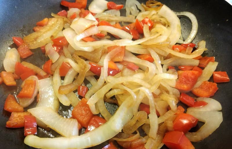 Keto Cheese Steak Pizza Pocket Recipe