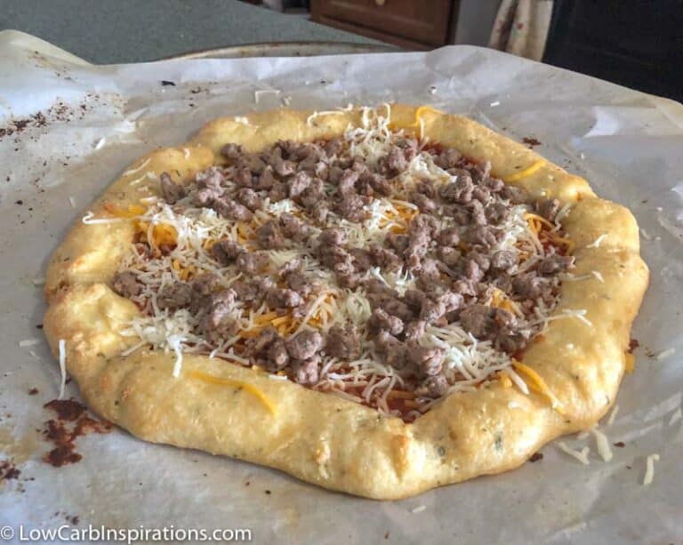 Deep Dish Cheese Stuffed Crust Keto Pizza Recipe - Low Carb Inspirations