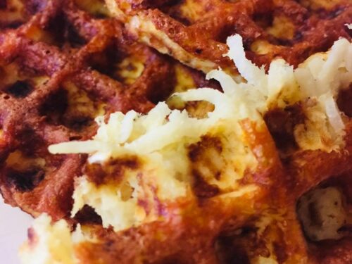 https://lowcarbinspirations.com/wp-content/uploads/2019/08/Jicama-Hash-Brown-Chaffles-500x375.jpg