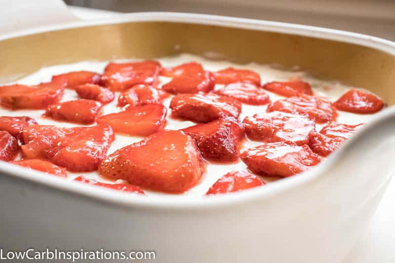 Keto Strawberry Pretzel Salad Recipe