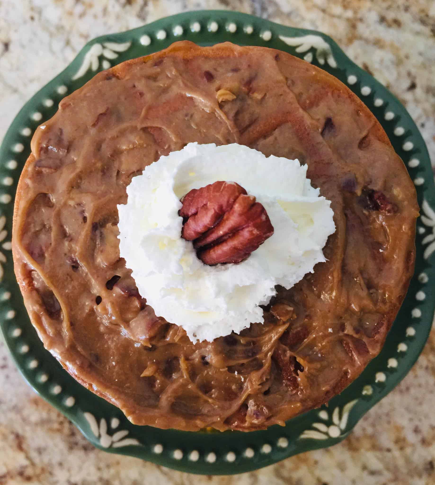 It's fall time, which means pecan season is here!! If you are from the south or simply love pecan pie...you are goign to love this Pecan Pie Chaffle Cake! 
