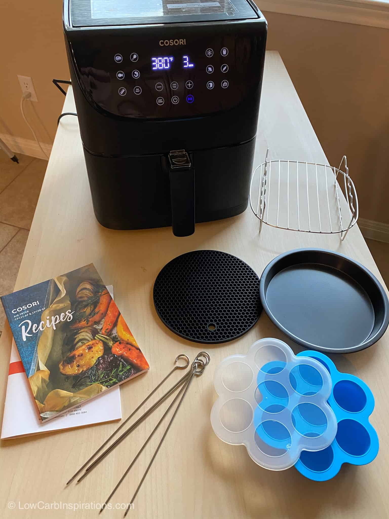 Cosori  Air Fryer with 100 Recipes (CP137-AF & CP158-AF) 