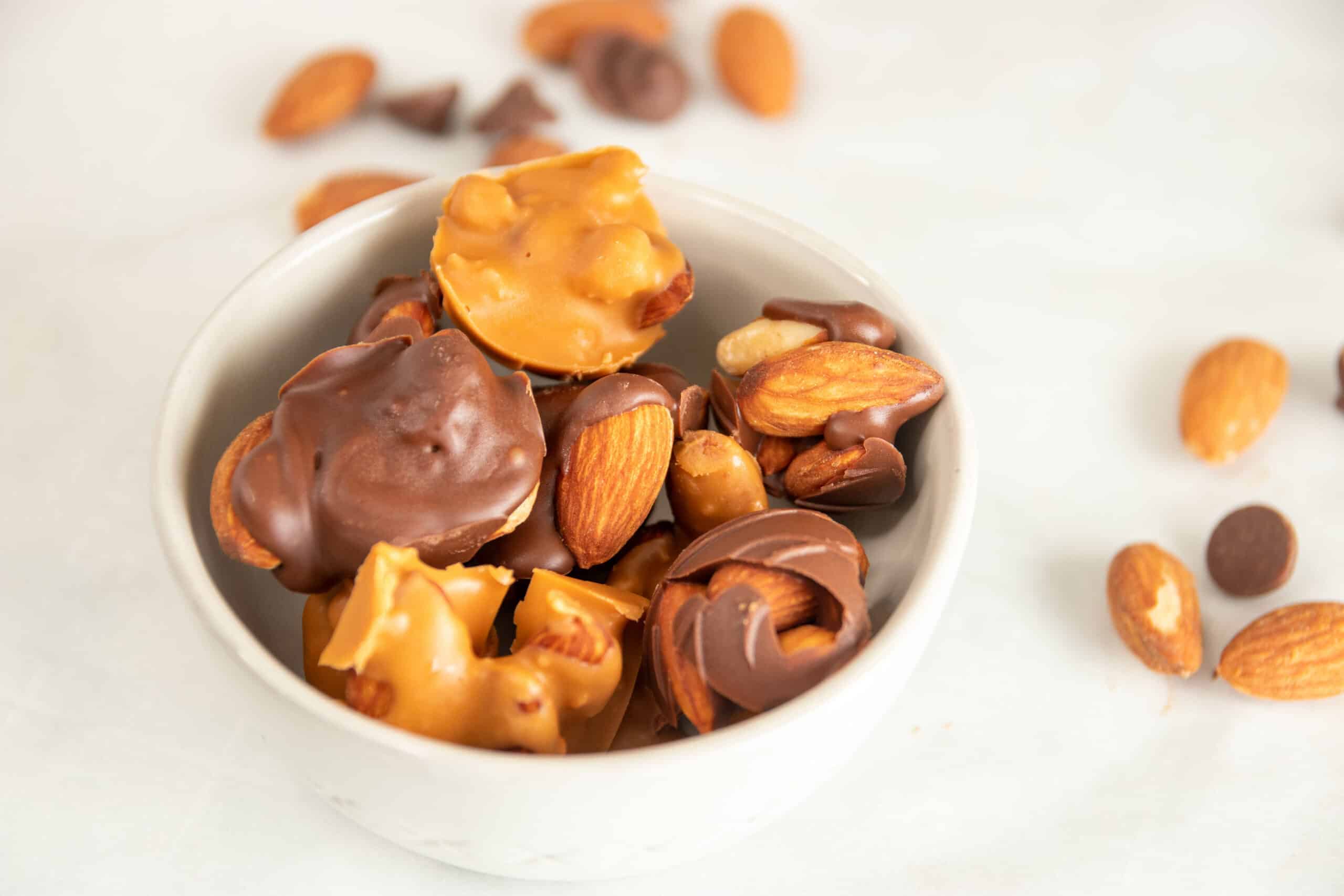 Keto 3 ingredient Chocolate Nut Clusters