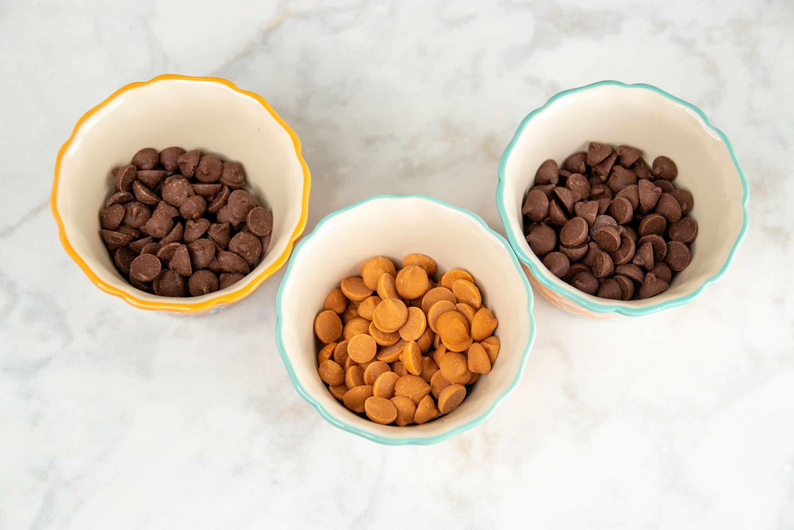 Keto 3 ingredient Chocolate Nut Clusters