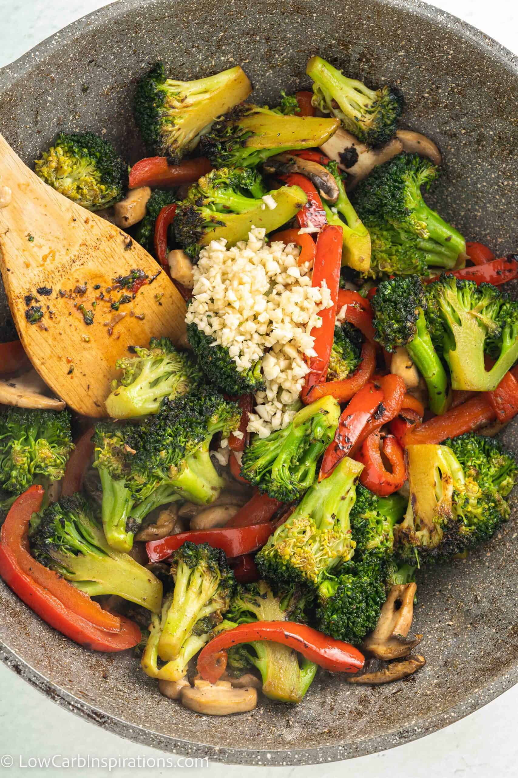Healthy Chicken Broccoli Stir Fry: Low Carb and Keto-Friendly